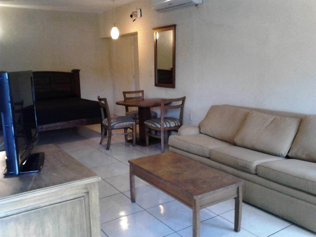 Hotel Real Posada Manzanillo Kültér fotó